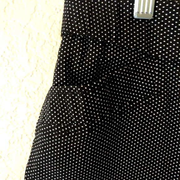 EUC Christopher & Banks Capri Pants - Picture 3 of 8